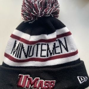 UMASS BEANIE